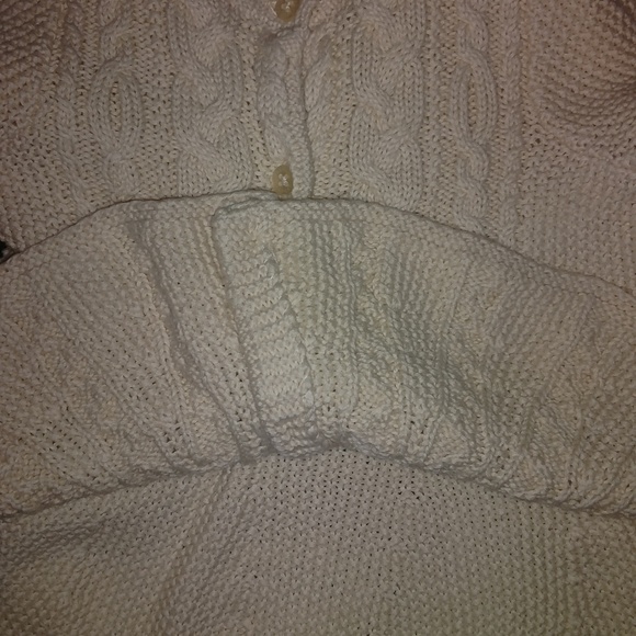 Toddler Baby Gap sweater - Picture 2 of 3